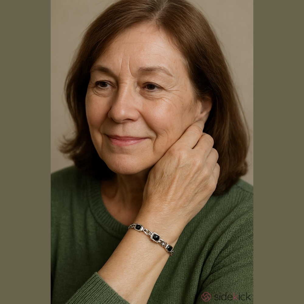 (New)  Elegant Black & White Diamond Braclet